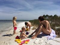 Klicken zum ansehen familie_8_t1.jpg